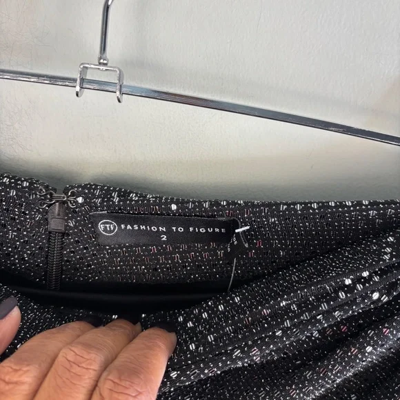 Fashion to Figure Metallic Crop and Skirt Set NWT Size 2X - Picture 9 of 10